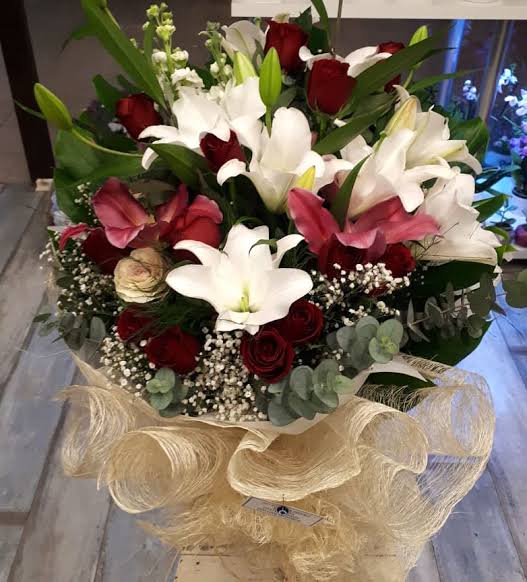 Çiçek Buketi Hazırlama